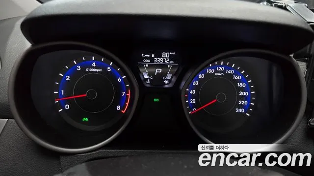 Hyundai Avante 2011 thumb 8