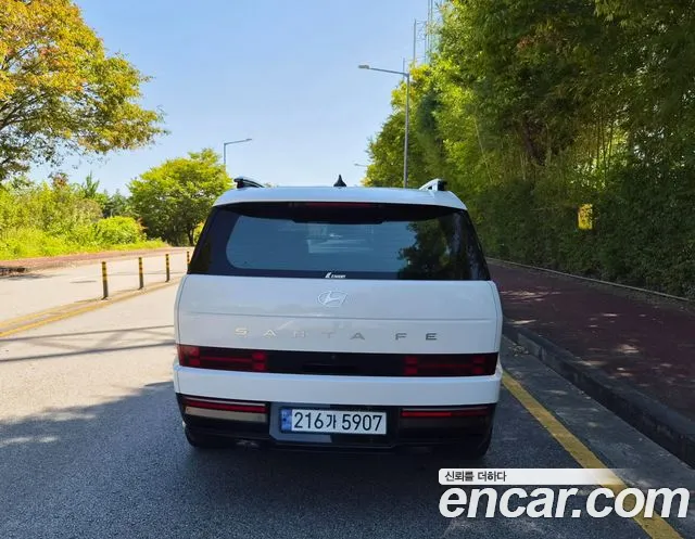 Hyundai Santa Fe 2024 thumb 4