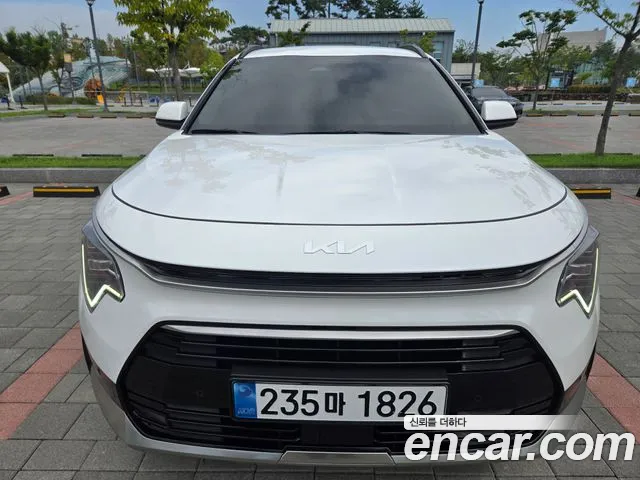 Kia Niro 2024 thumb 3