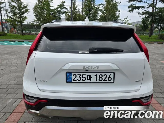 Kia Niro 2024 thumb 4