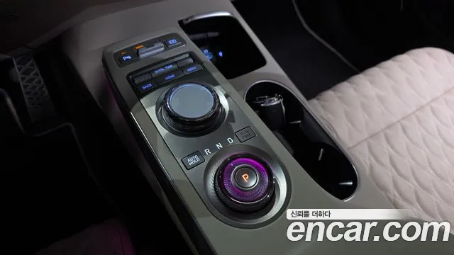 Genesis GV70 2023 thumb 9