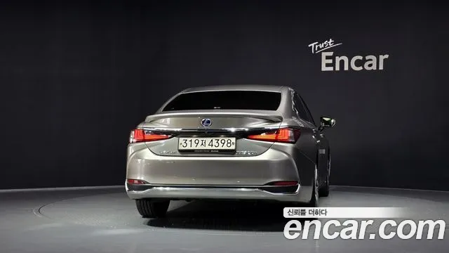 Lexus ES 2021 thumb 4
