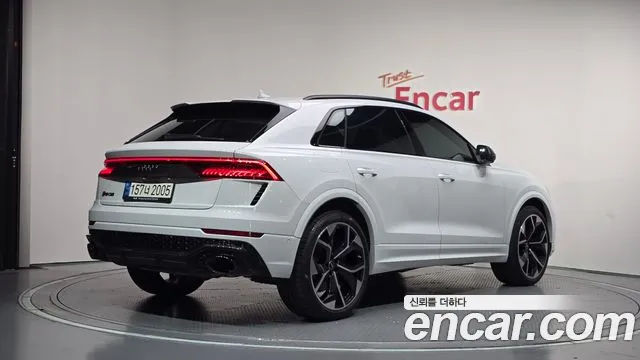 Audi RSQ8 2021 thumb 2