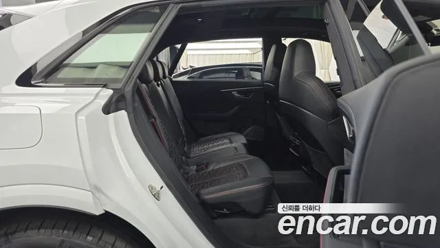 Audi RSQ8 2021 thumb 11