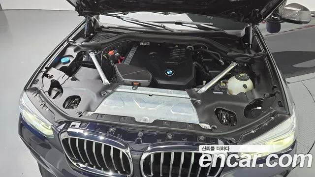 BMW X4 2021 thumb 6