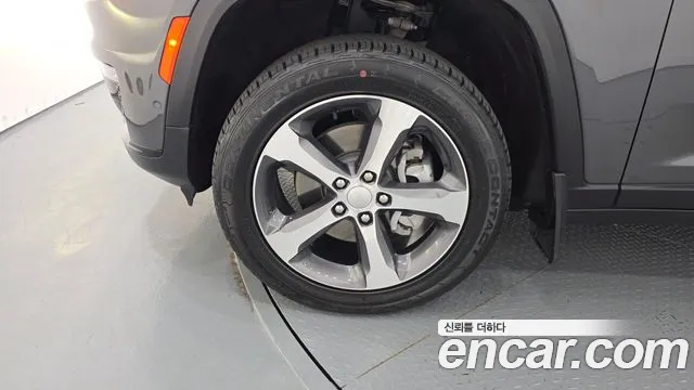 Jeep Cherokee 2023 thumb 4