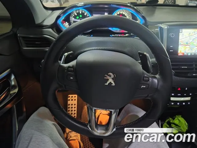 Peugeot 2008 2016 thumb 8