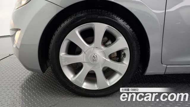 Hyundai Avante 2012 thumb 5