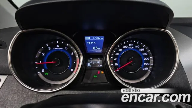Hyundai Avante 2012 thumb 8