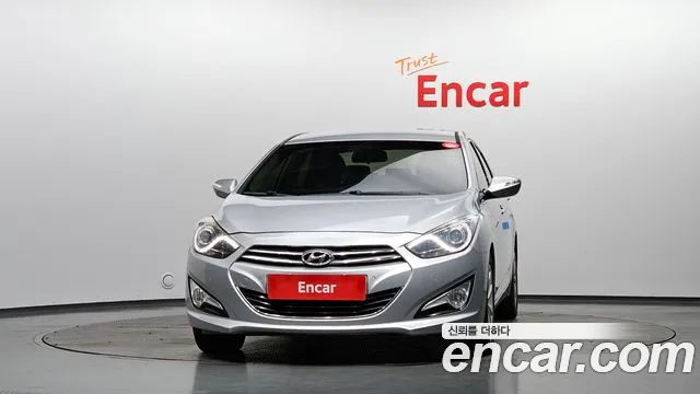 Hyundai i40 2013 thumb 3