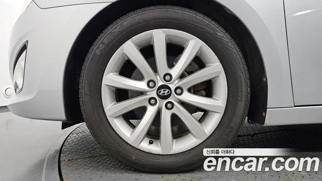 Hyundai i40 2013 thumb 5