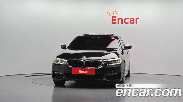BMW 5-Series 2017 thumb 3