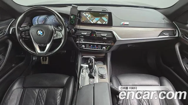 BMW 5-Series 2017 thumb 7