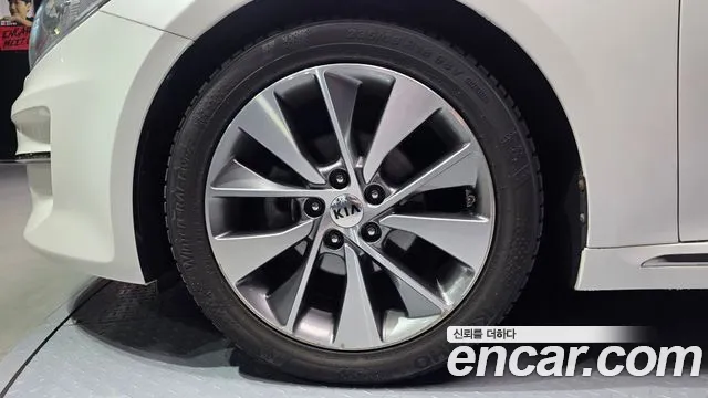 Kia K5 2018 thumb 5