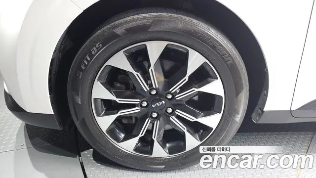 Kia Carnival 2022 thumb 5