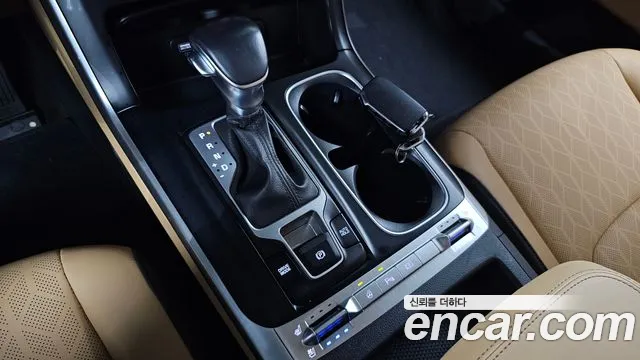Kia Carnival 2023 thumb 9