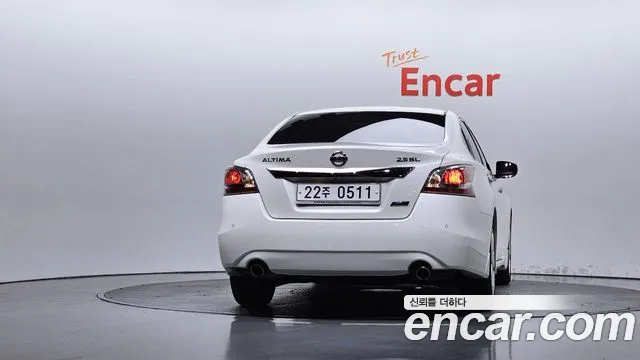 Nissan Altima 2015 thumb 4