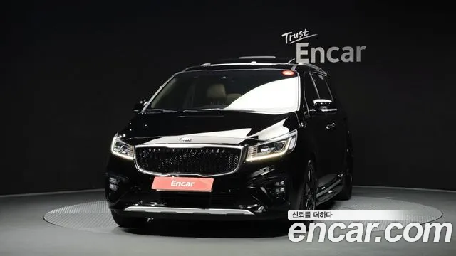 Kia Carnival 2018 thumb 3