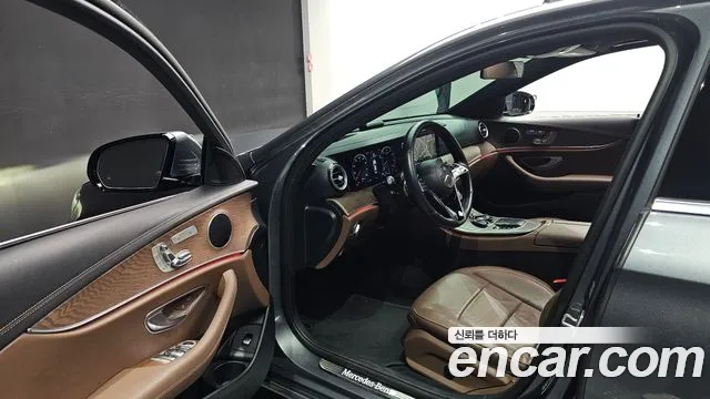 Mercedes-Benz E-Класс 2021 thumb 10
