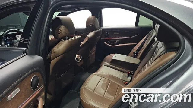 Mercedes-Benz E-Класс 2021 thumb 11