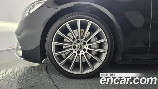 Mercedes-Benz S-Класс 2018 thumb 5