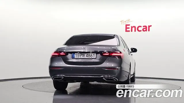 Mercedes-Benz E-Класс 2021 thumb 3