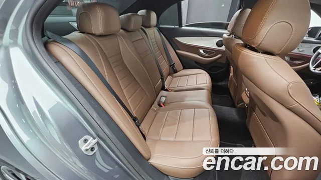 Mercedes-Benz E-Класс 2021 thumb 10