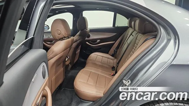 Mercedes-Benz E-Класс 2021 thumb 11