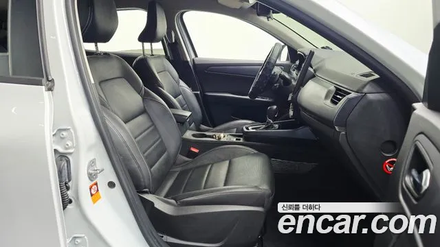 Renault-KoreaSamsung Arkana 2020 thumb 12