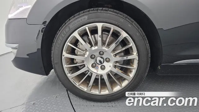 KG_Mobility_Ssangyong Chairman 2015 thumb 5