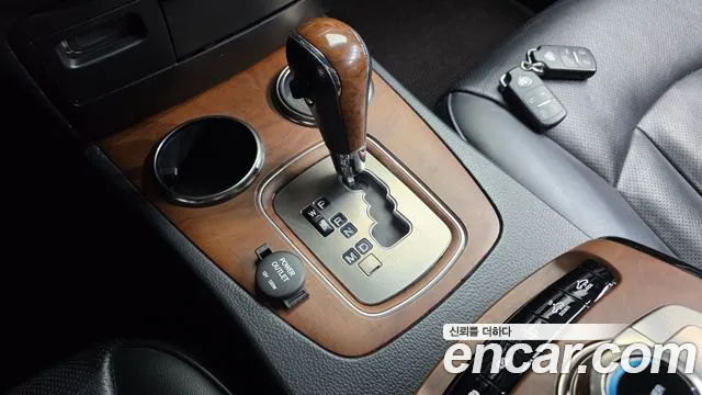 KG_Mobility_Ssangyong Chairman 2015 thumb 9
