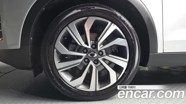 KG_Mobility_Ssangyong TIBOLI 2019 thumb 4