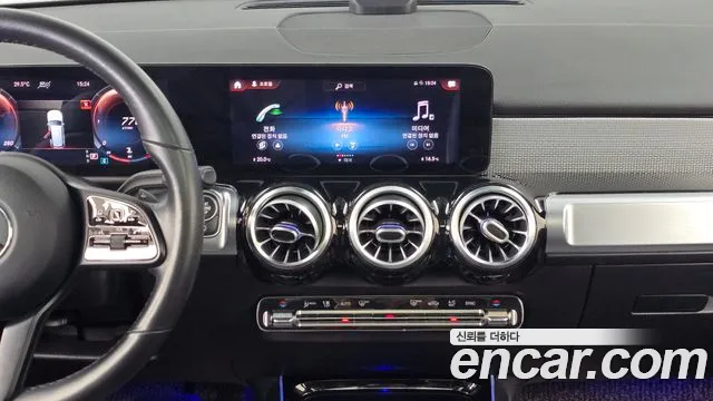 Mercedes-Benz GLB 2021 thumb 12