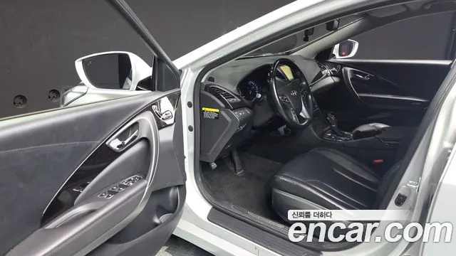 Hyundai Grandeur 2015 thumb 10