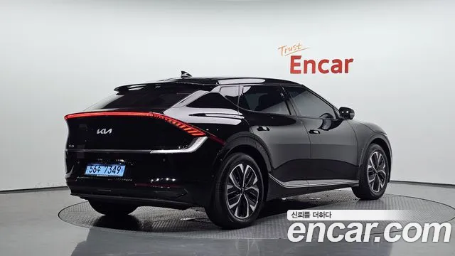 Kia EV6 2022 thumb 2