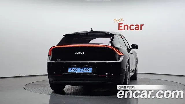 Kia EV6 2022 thumb 4