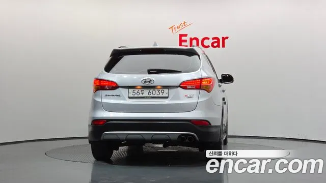 Hyundai Santa Fe 2015 thumb 4