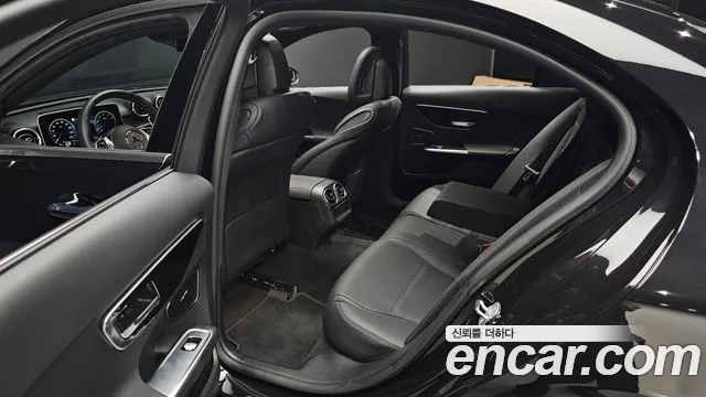 Mercedes-Benz C-Класс 2024 thumb 12