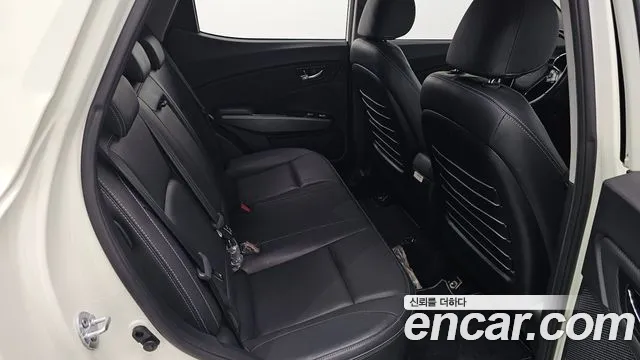 KG_Mobility_Ssangyong TIBOLI 2017 thumb 10