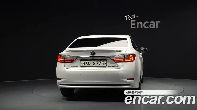 Lexus ES 2017 thumb 3