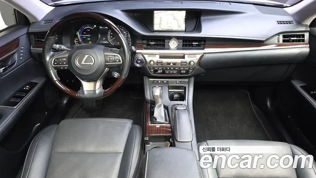 Lexus ES 2017 thumb 6