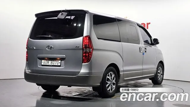 Hyundai Starex 2018 thumb 2