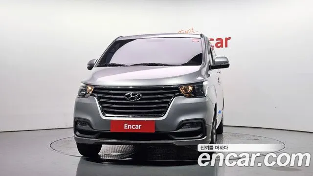 Hyundai Starex 2018 thumb 3