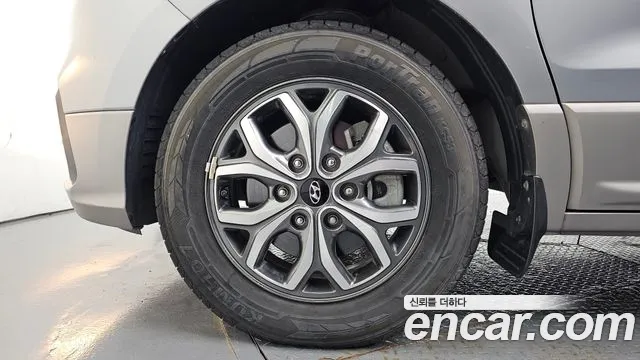 Hyundai Starex 2018 thumb 5