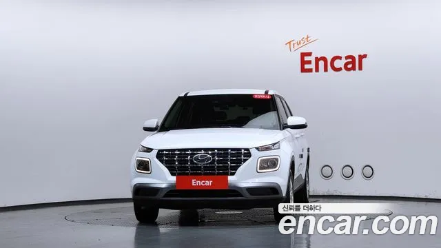 Hyundai Venue 2021 thumb 2