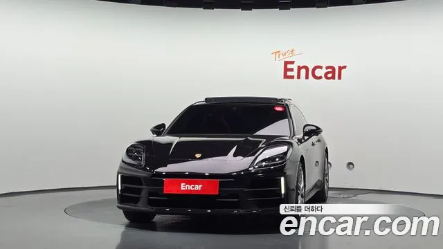 Porsche Panamera 2024 thumb 3