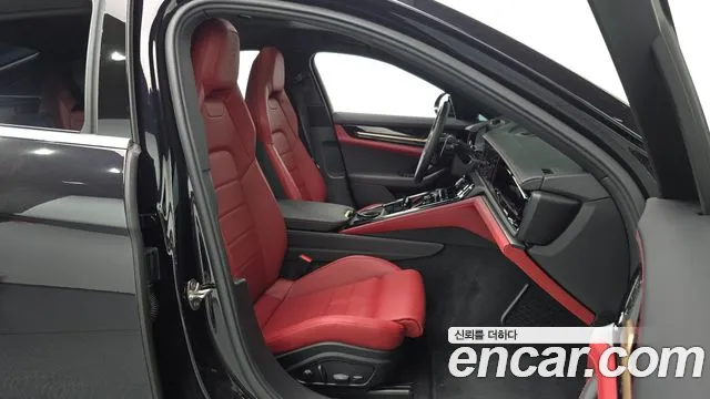Porsche Panamera 2024 thumb 11
