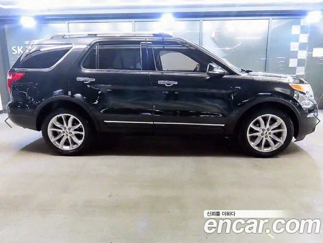 Ford Explorer 2012 thumb 3