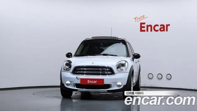 MINI Countryman 2016 thumb 3