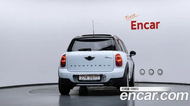 MINI Countryman 2016 thumb 4